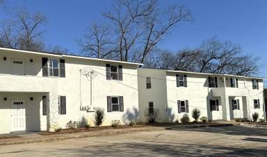 Main picture of 410 S Columbia St