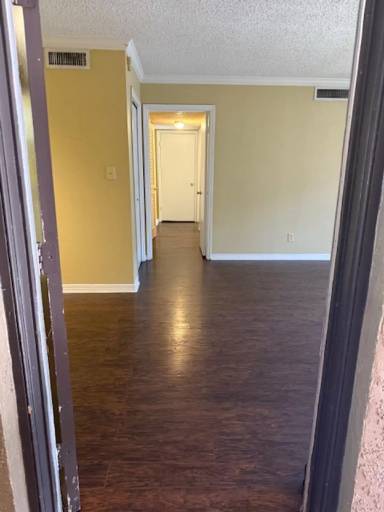 Main picture of 315 Wymore Rd