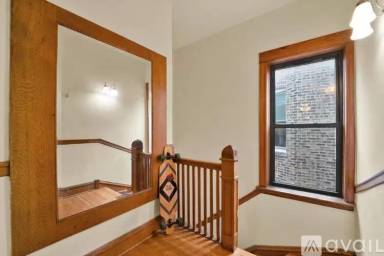 Main picture of 2553 N Spaulding Ave
