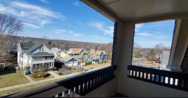 Main picture of 370 Burlington Ave