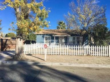 Main picture of 220 S Alessandro St