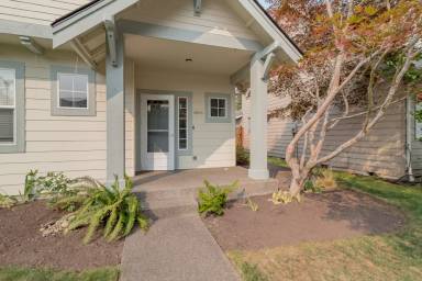 Main picture of 2073 Palisade Blvd