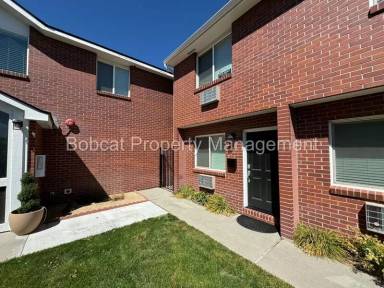 Main picture of 2590 N Carson St