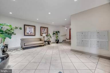 Main picture of 1005 Chillum Rd