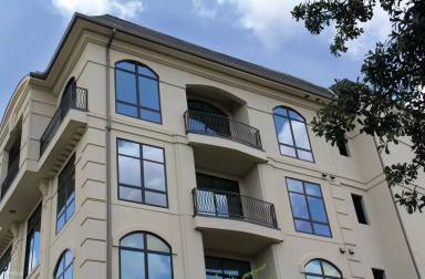 Main picture of 1600 River Oaks Blvd