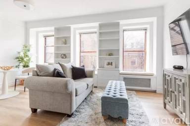 Main picture of 177 Waverly Pl