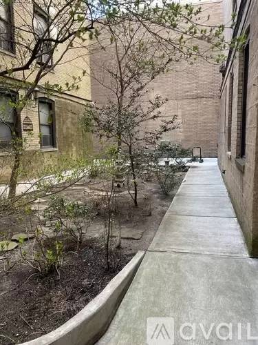Main picture of 70 Haven Ave