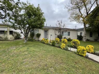 Main picture of 304 N Glenwood Pl