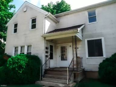 Main picture of 216 N Saginaw St