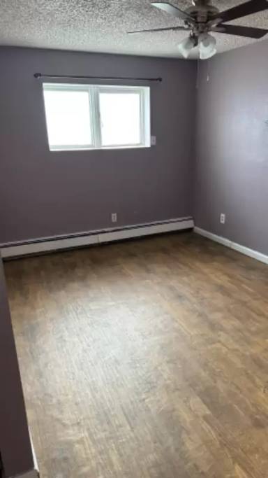 Main picture of 639 10th Ave