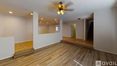 Main picture of 1206 E Redfield Rd