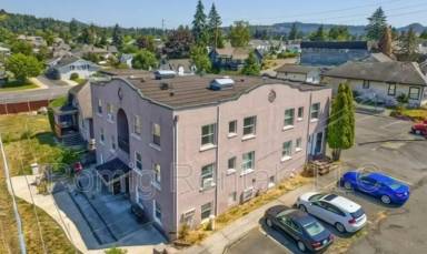 Main picture of 300 N 5th Ave