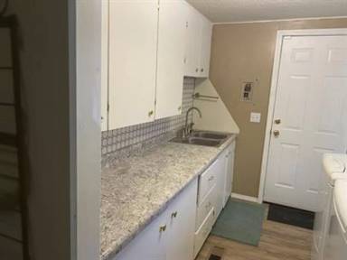 Main picture of 708 W Lyon St