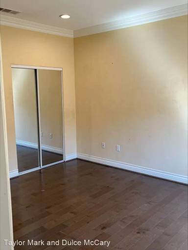 Main picture of 5053 W 109th St