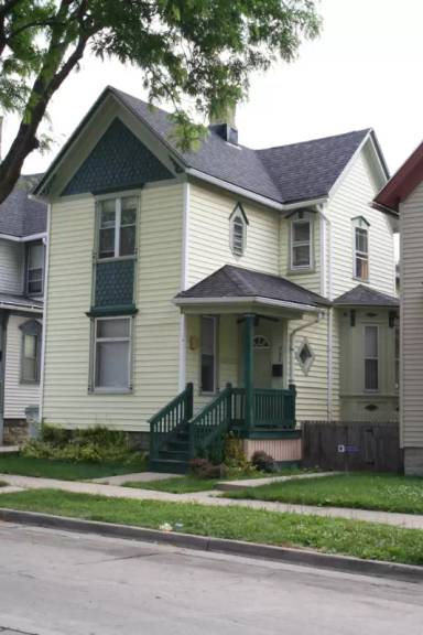 Main picture of 834 N 23rd St