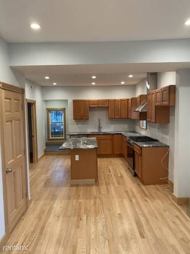 Main picture of 32 Tolman St