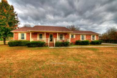 Main picture of 27653 Azalea Trl