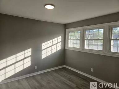 Main picture of 157 Old Shaw Rd