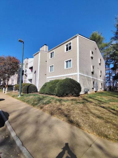 Main picture of Maple Ridge Apartments