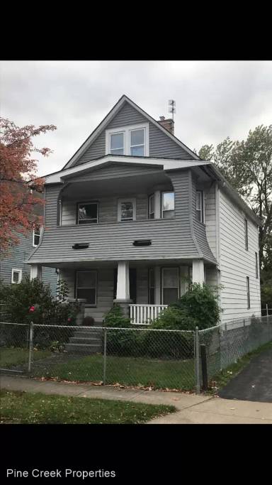 Main picture of 2814 E 118th St