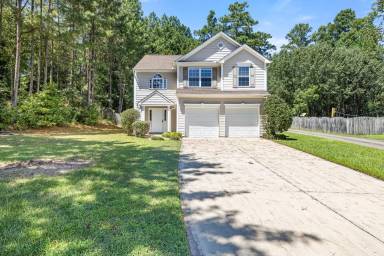 Main picture of 16 Woodward Ln