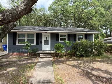 Main picture of 3925 Hilda St