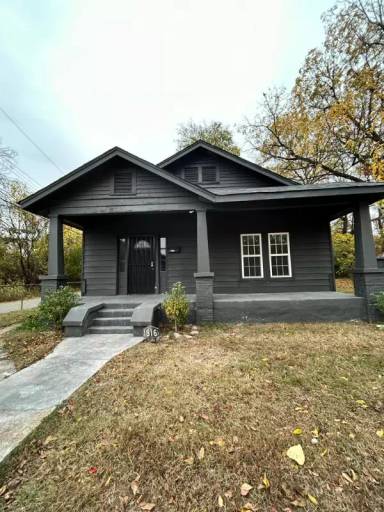 Main picture of 1816 Farrington St