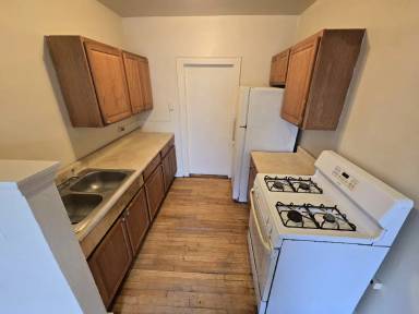 Main picture of 915 N 24th St