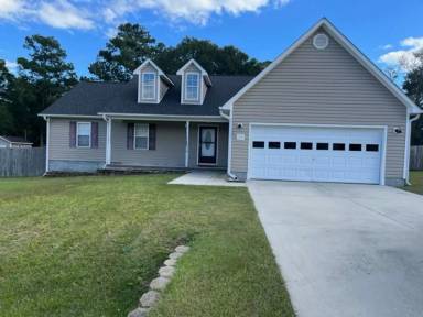 Main picture of 138 Lawndale Ln