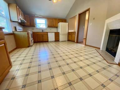 Main picture of 2441 S 22nd Ter