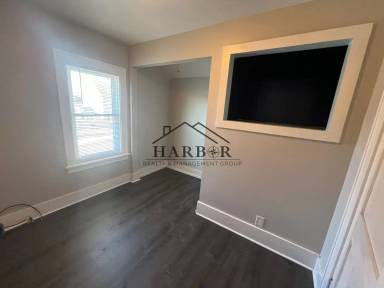 Main picture of 405 1st St SW