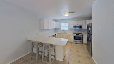 Main picture of 181 Maple St