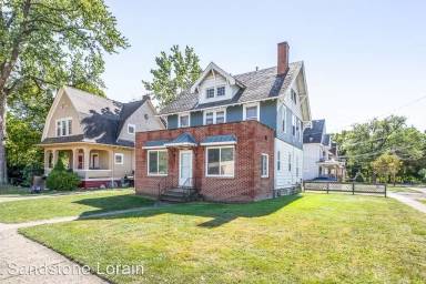 Main picture of 168 Lake Ave