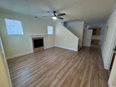Main picture of 2319 Glacier Pl