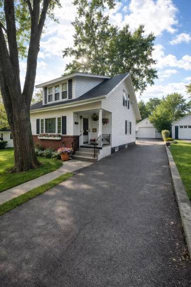 Main picture of 406 S 6th Ave