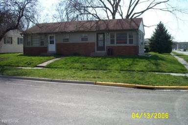 Main picture of 231 Village Dr
