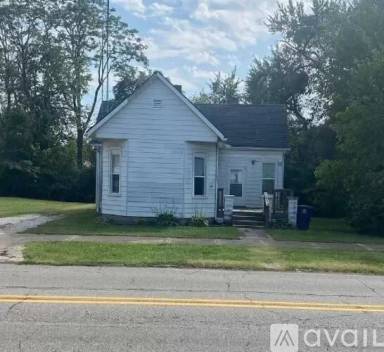 Main picture of 629 E Broadway St