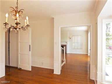 Main picture of 335 Bay Shore Ave