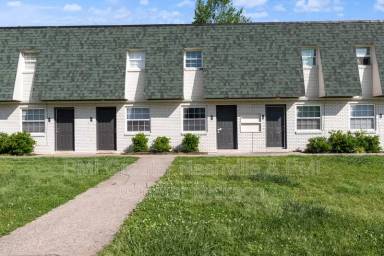 Main picture of 300 Spring St