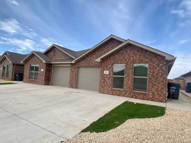 Main picture of 2113 N Avenue J