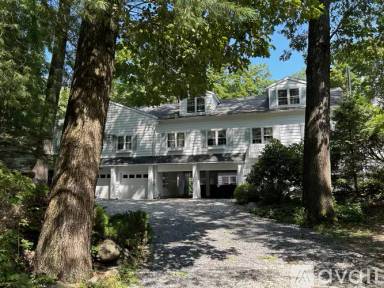 Main picture of 89 Florida Hill Rd