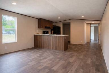 Main picture of 204 Oregon Trl