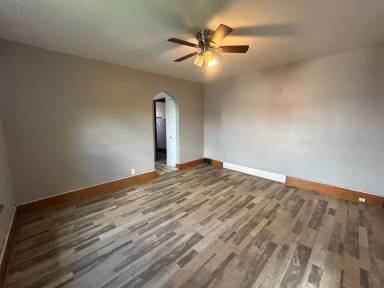 Main picture of 1525 8th Ave
