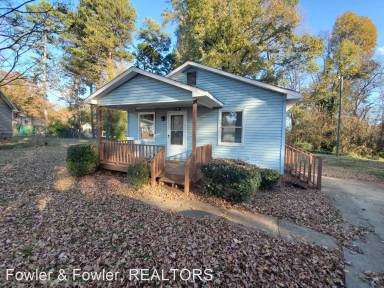 Main picture of 218 Seashire Ct