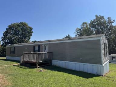Main picture of 330 Gaither Road