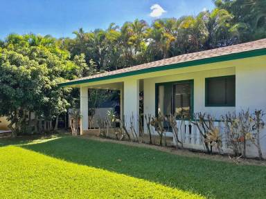 Main picture of 7193 Aina Pono St