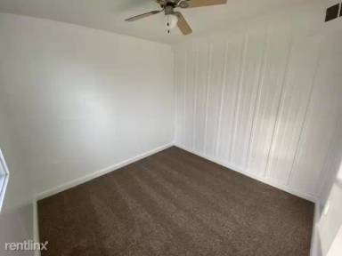 Main picture of 2921 Depot St