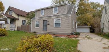 Main picture of 5128 N 51st Blvd