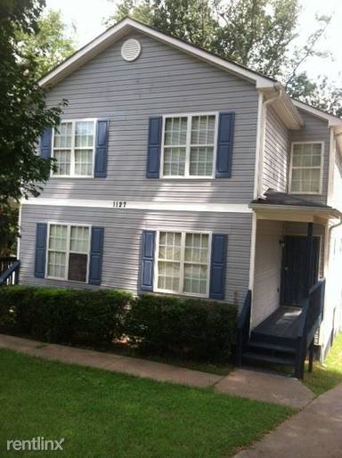 Main picture of 1123 Jones Ave NW