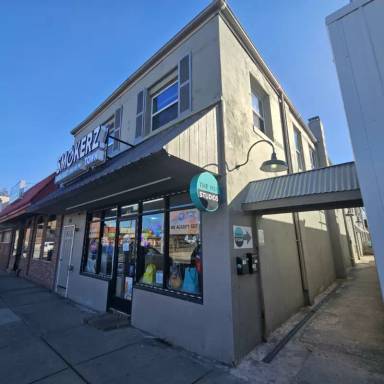 Main picture of 511 W Cross St